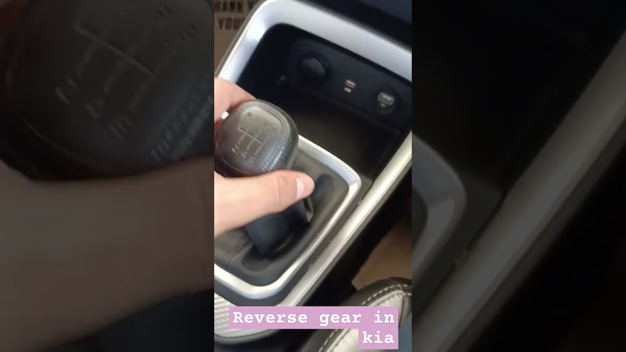 Reverse gear shifting in Kia Sonet #kia #kiaindia #kiaseltos #kiacarnival2023 #automobile