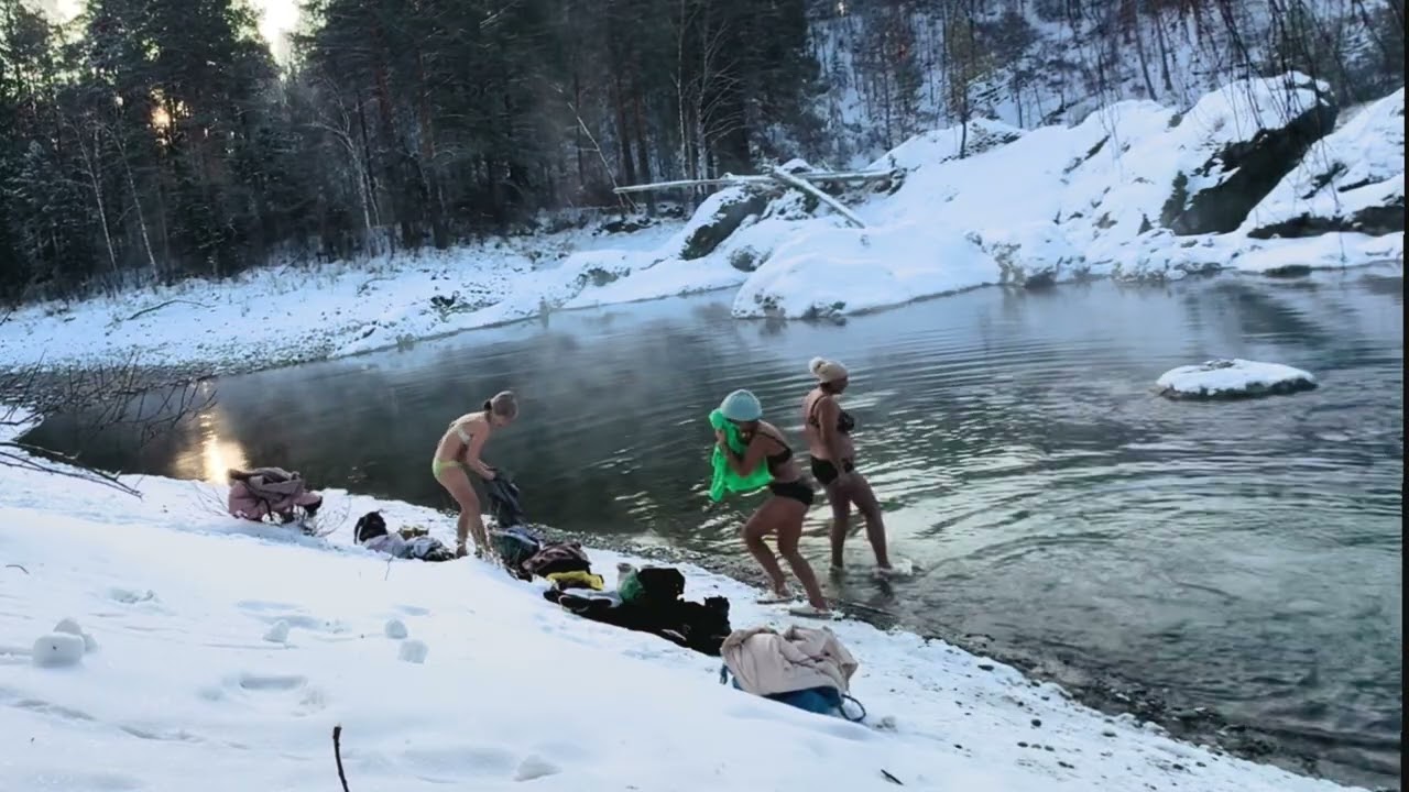Моржуем теперь вместе с девочками ❄️ 🏔️ 