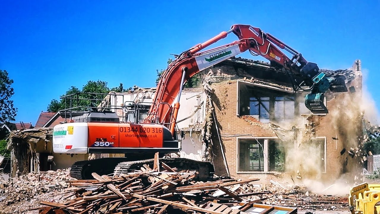 Demolition with a Hitachi Excavator! ZAXIS 350LC