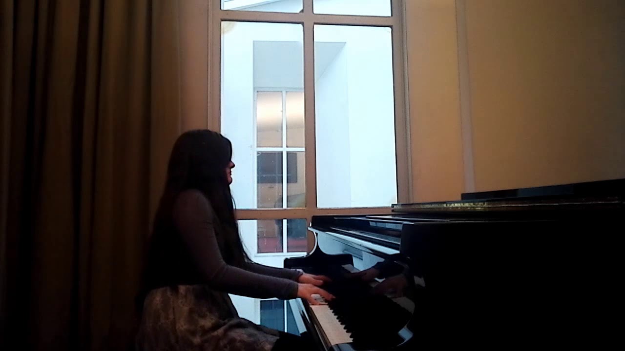 Harry Potter OST, Hedwig's Theme - Piano Cover - Esther Assuied