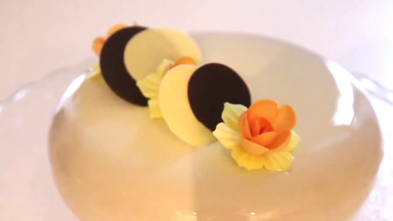 Entremets Chocolat au coeur crémeux à la poire