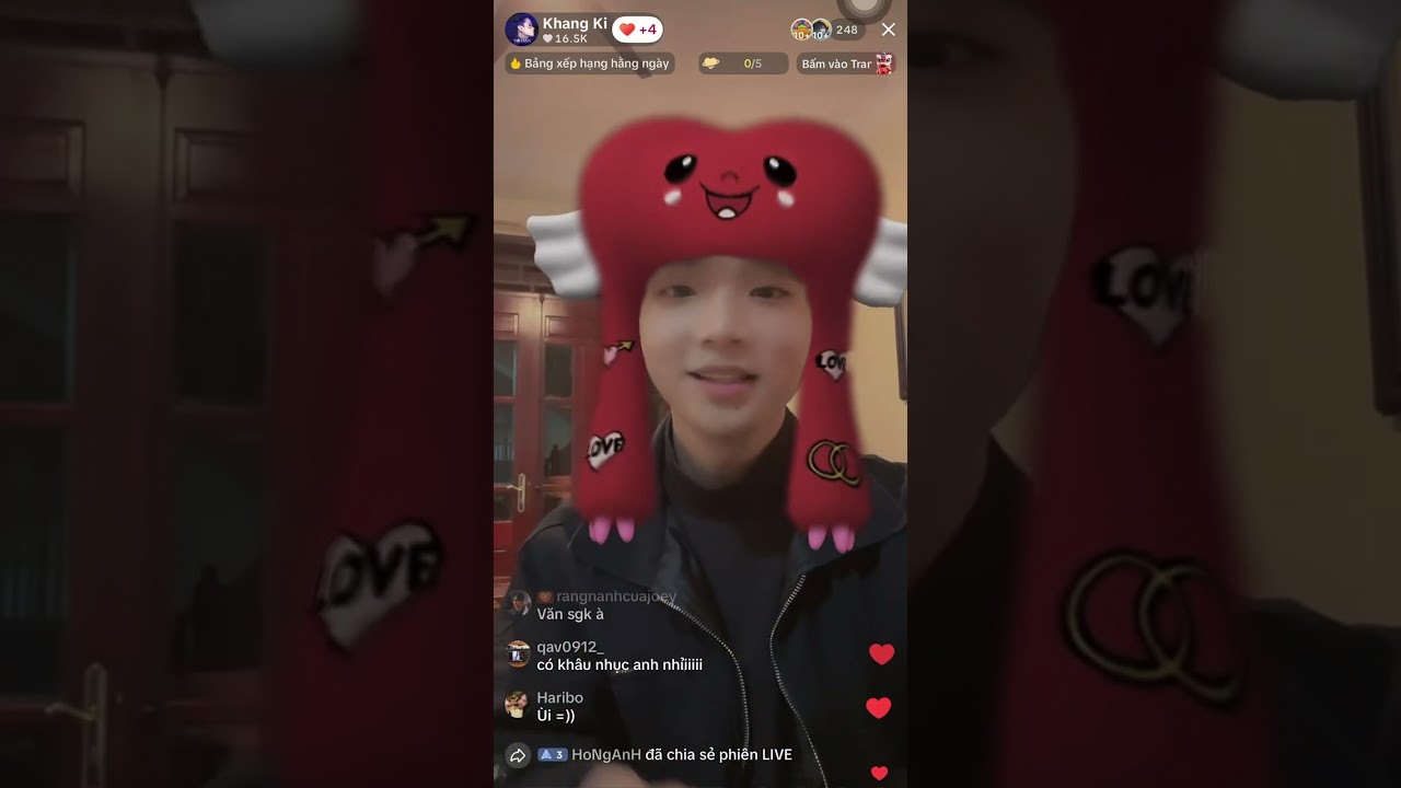 [11.02.26] Khang Ki về quê live Tiktok trò chuyện với fan 