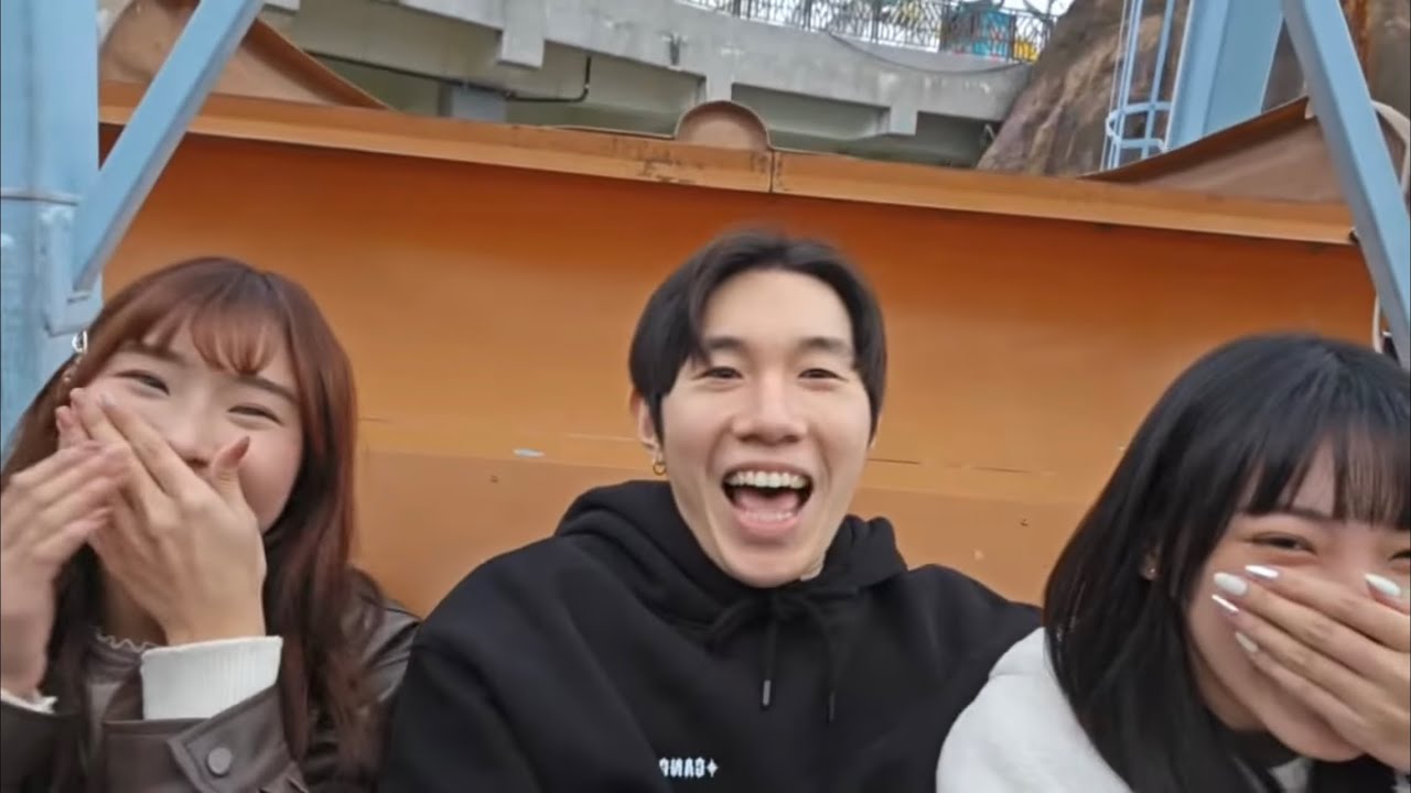3人行約會 IRL