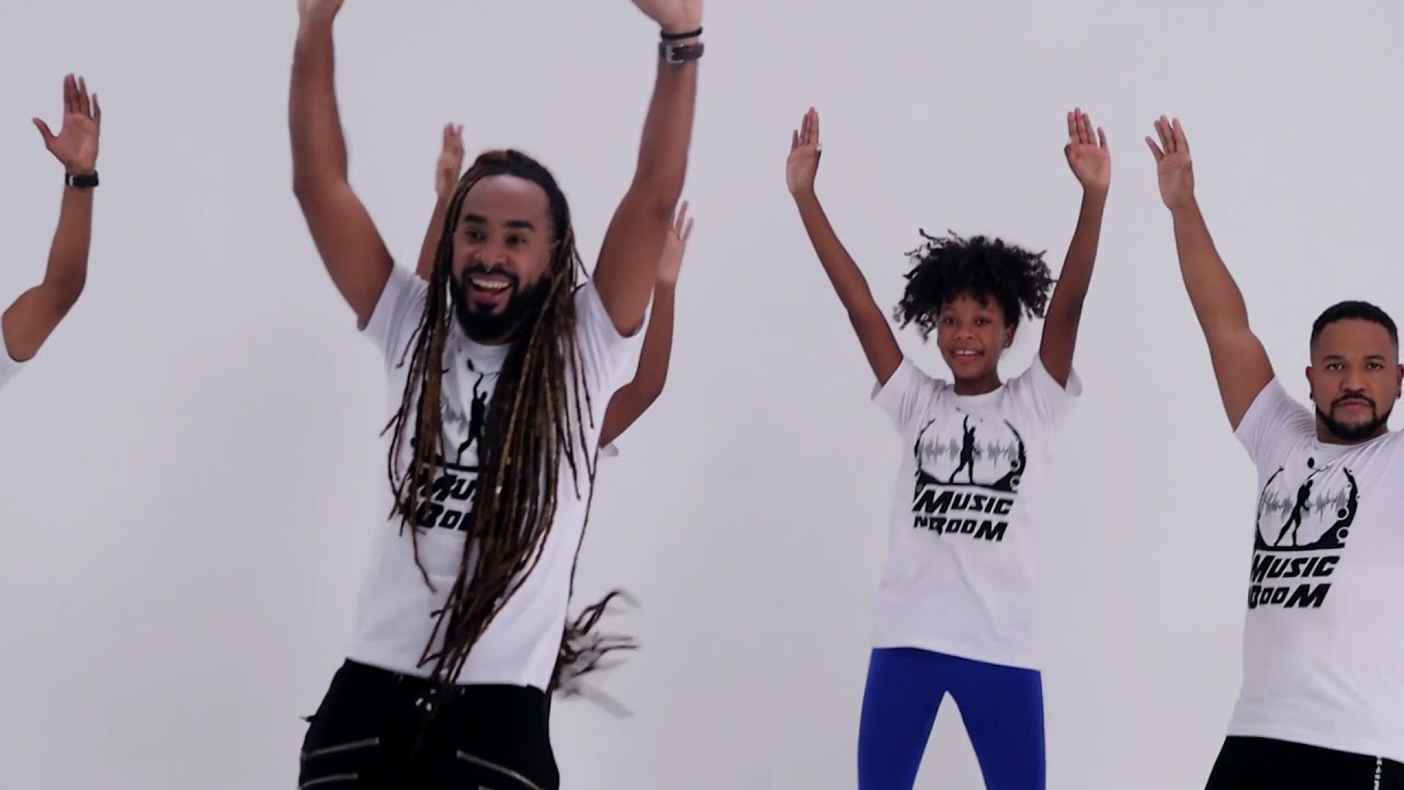 Watatah - Tirate de pies (Hand N Bang) Zumba Choreography