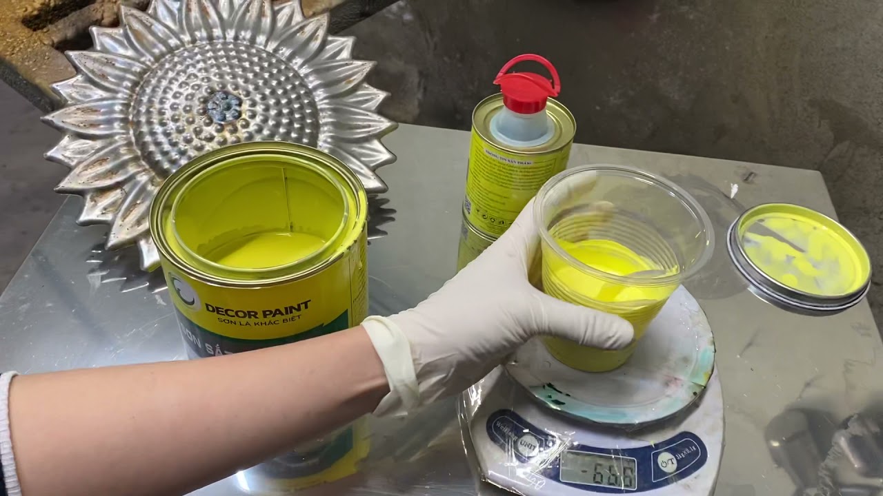 Hướng dẫn kỹ thuật sơn sắt mạ kẽm, sơn inox Decor Paint Full màu kem đậm.