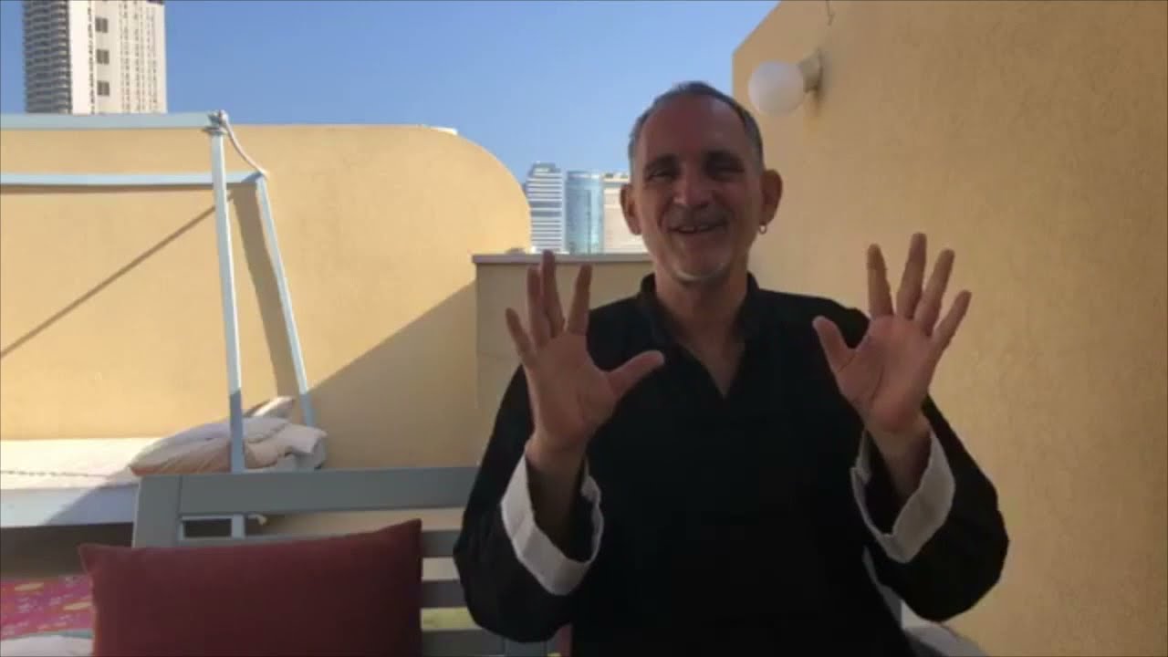 הבדידות של יום שישי אחר הצהריים