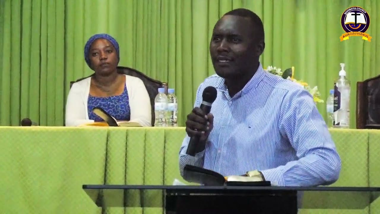 Past. UWACUTWEMBI Christian: IMBUTO Y'UMWUKA WERA YO KWIHANGANA/IBYO UMWIZERA AKWIYE KWIHANGANIRA...