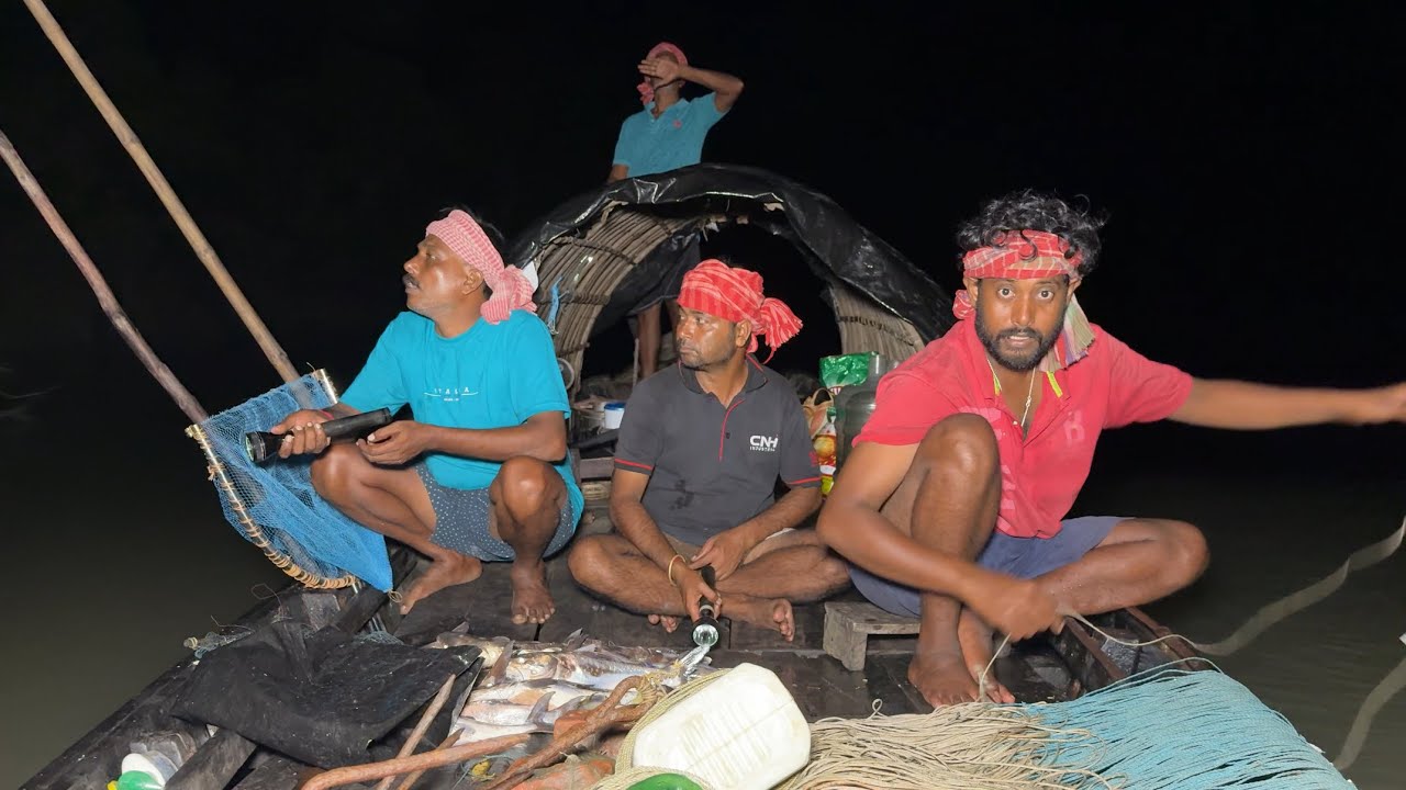 রাতের বেলা খয়রা জাল দিয়ে চার ধরে,সুন্দরবনের খাড়ি থেকে বড় কানমাছ ধরলাম!!!