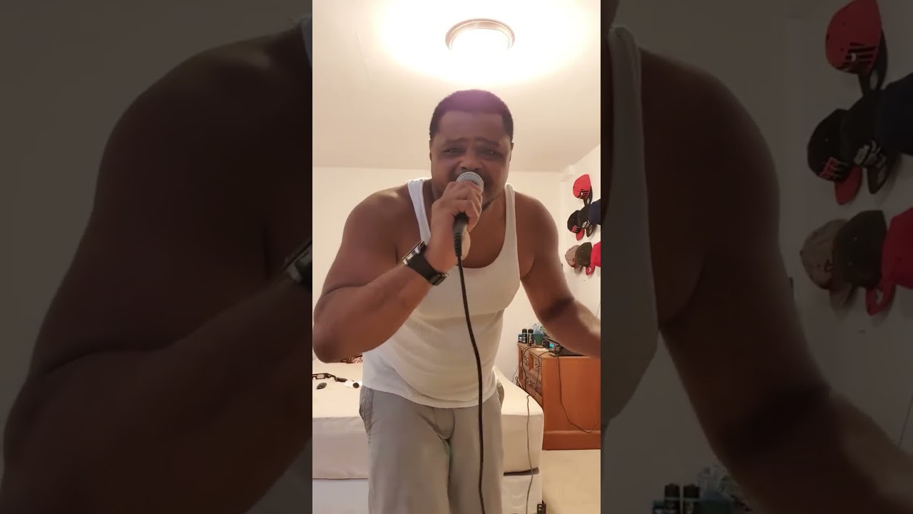 Recordando  cuando estava el covi19  que uno era trancado los pase es cuchando musica