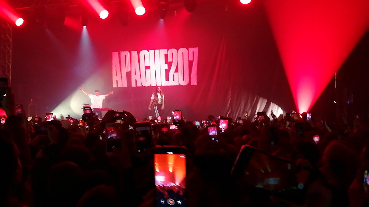 Apache 207 - Brot nach Hause (live in Oberhausen)