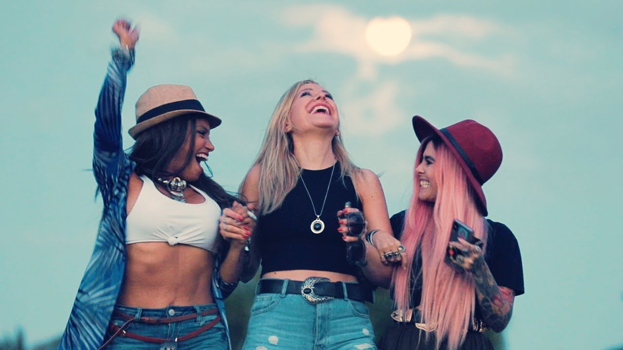 SERENATA (VIDEO OFICIAL) WitchSisters | Nohewi - Linda Santana - Angely Carucci