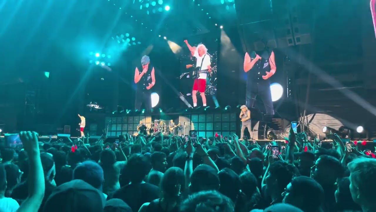 AC/DC En Vivo - Whole Lotta Rosie (Live in Santiago, Chile, 11/03/2026)