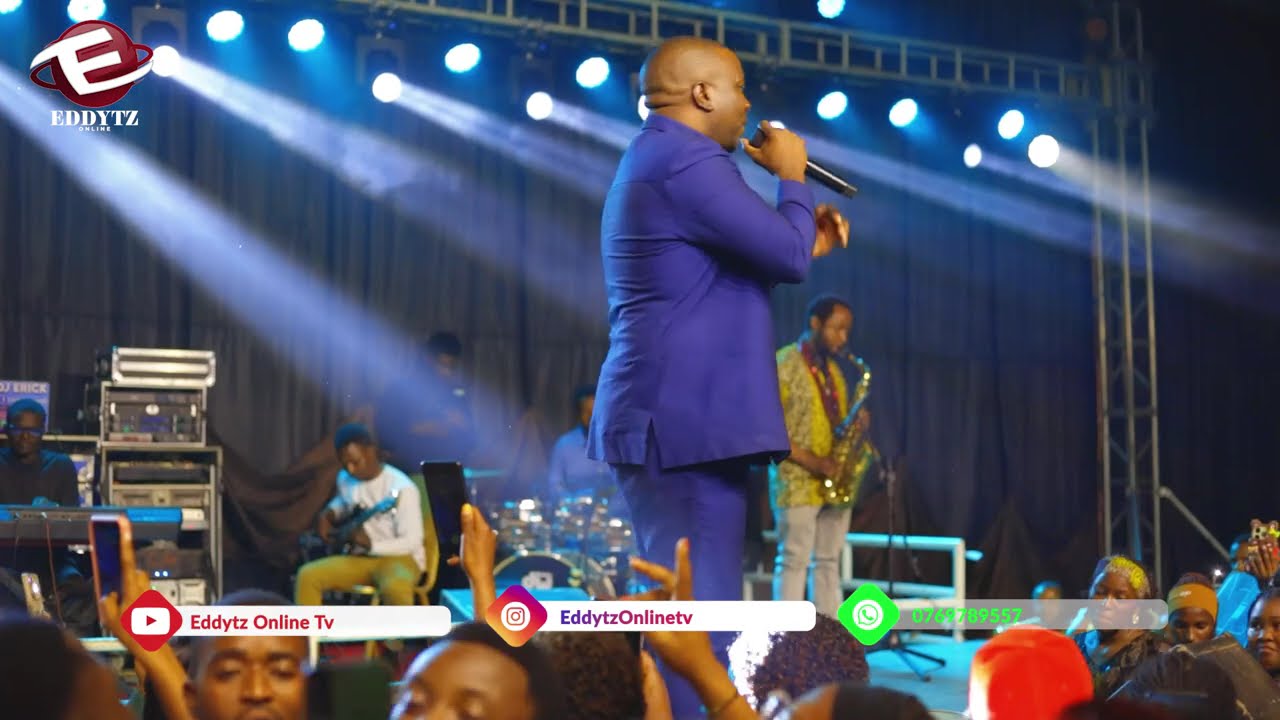 AMBWENE MWASONGWE LIVE PERFOMANCE KWENYE MTOKO WA MWAKA MPYA MAKAMBAKO- PART 1