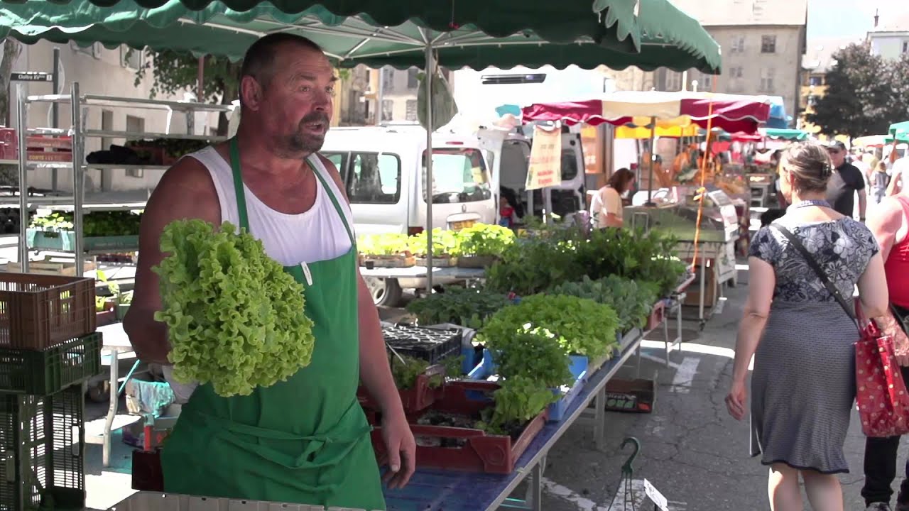 Le marché de Saint-Jean-de-Maurienne