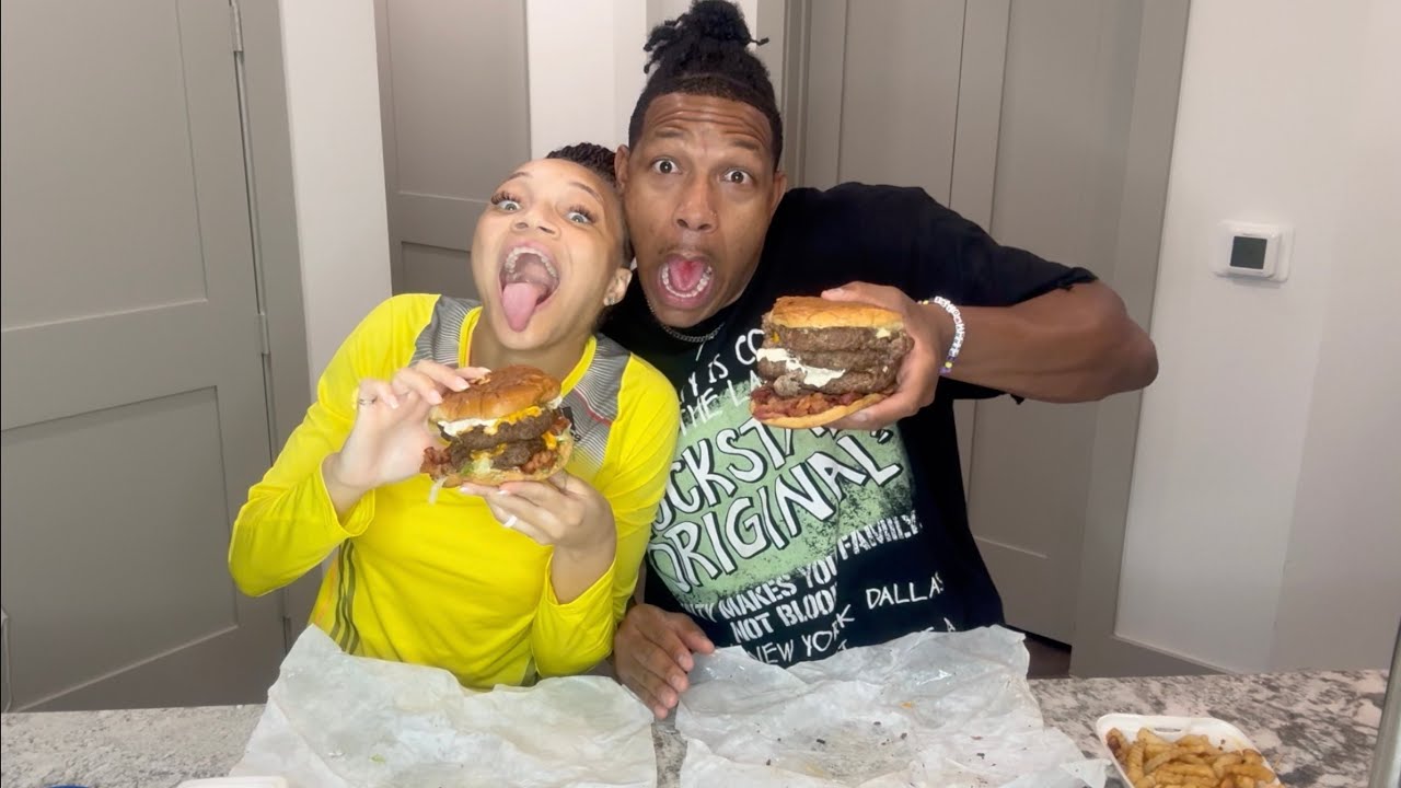 Wingfield's MONDO DOUBLE AND TRIPLE Burger Challenge & Mukbang! 🍔🍟🏃🏼‍♀️⛹🏽‍♂️🤯