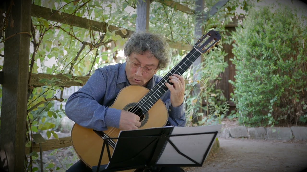 Double Echo &ndash; David Tanenbaum performs contemporary guitar music by Kernis, Piazzolla and Sierra