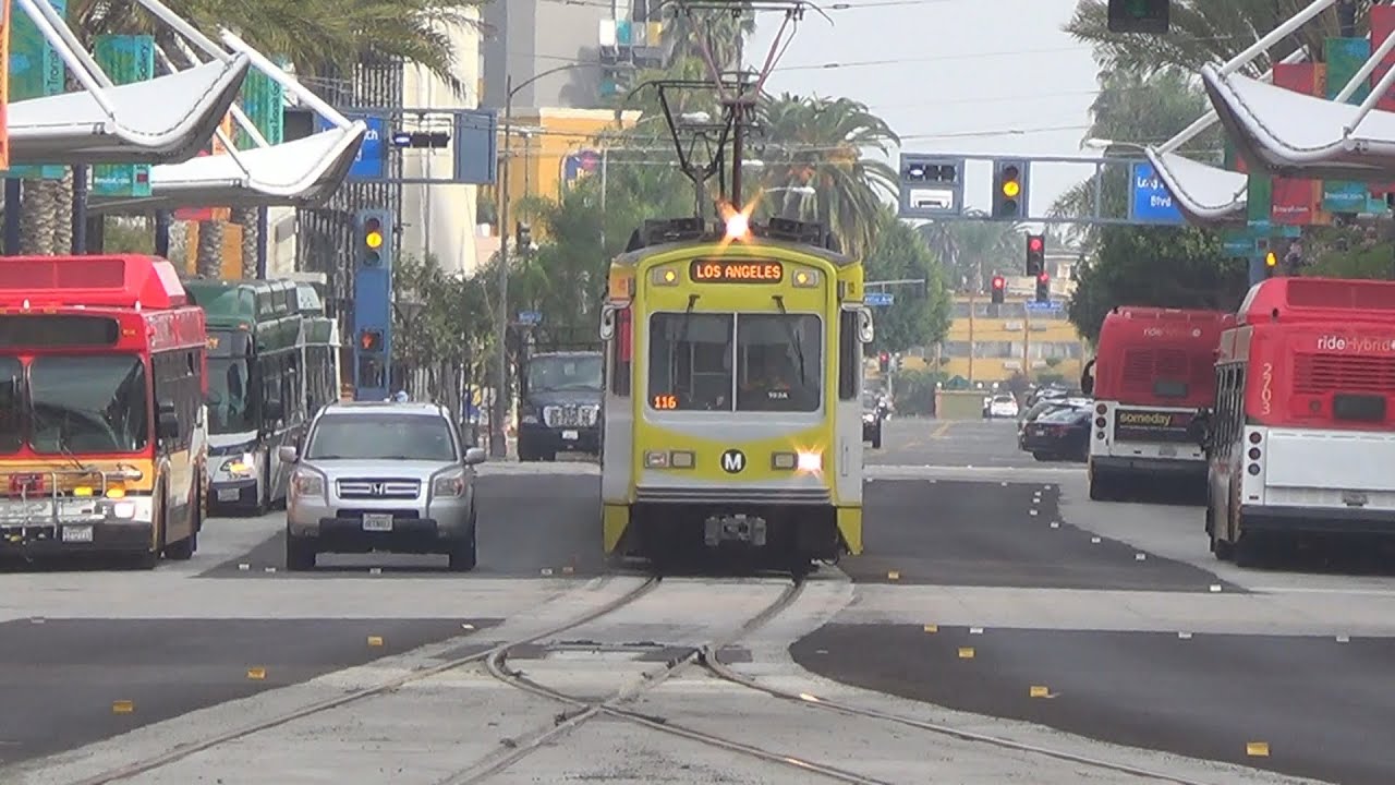 Metro Blue Line Action In Downtown Long Beach