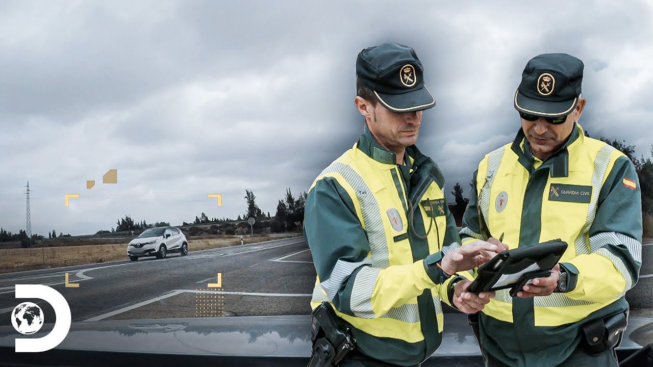 Guardia detiene a mujer por exceso de velocidad | Control de Carreteras | Discovery Latinoamérica