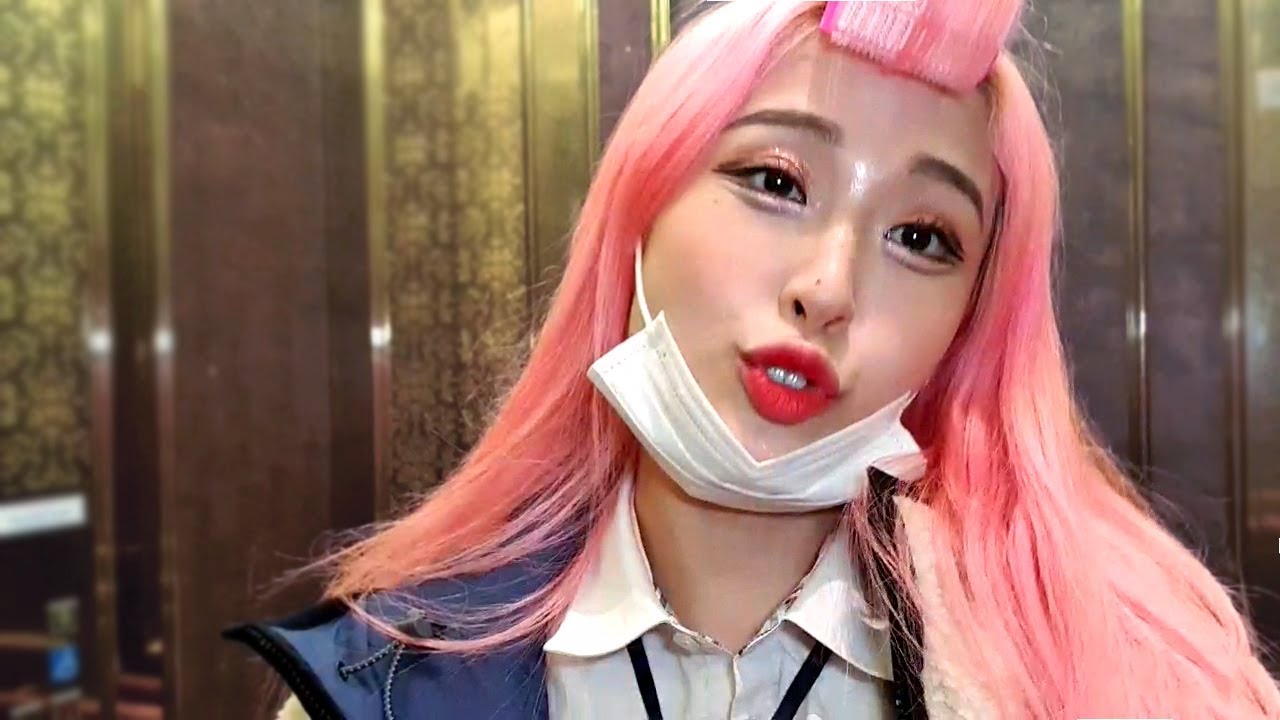 하 짱나네 뭘 쳐다보세여?