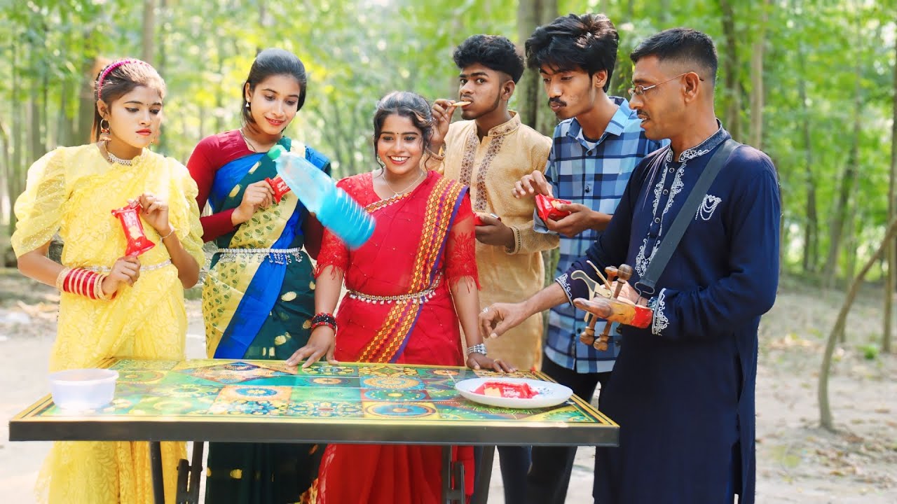 বোতল সোজা করে পুরস্কার জেতার চ্যালেঞ্জ, খেলেও গান গেয়ে কে বিজয় হলো।আশা বিপ্লব,শোভা,রানি ও মনির