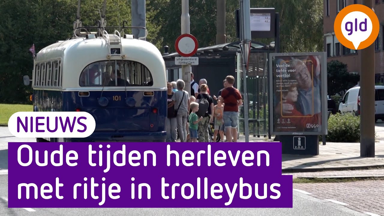 Jubileum trolleybus gevierd met nostalgisch rondje door Arnhem