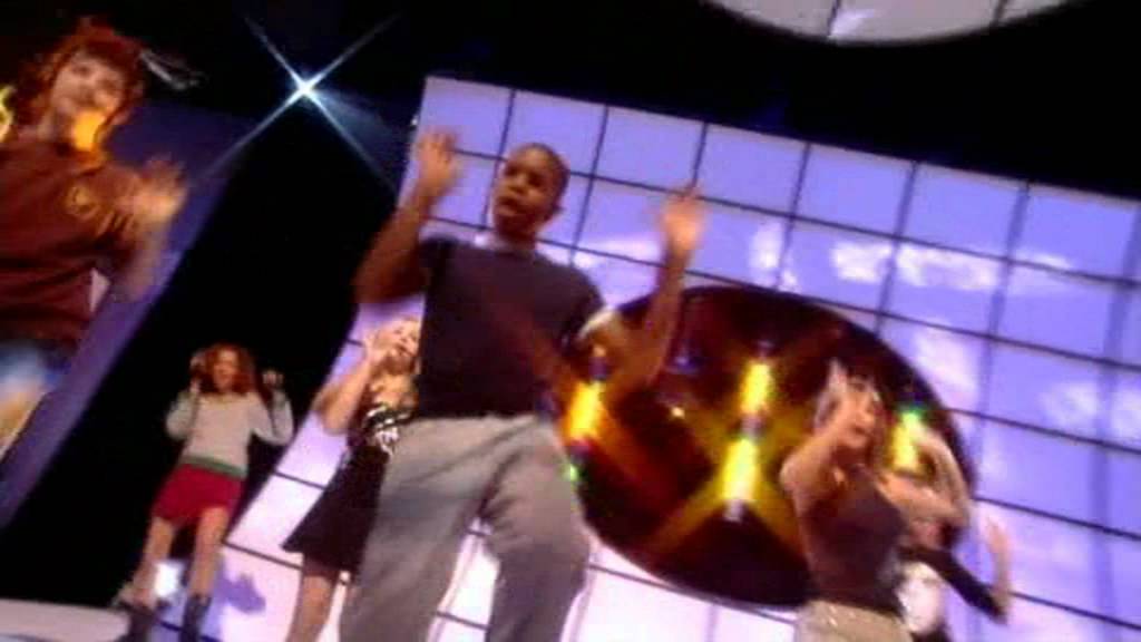 S Club 8 - Big Fun (TOTP Saturday)