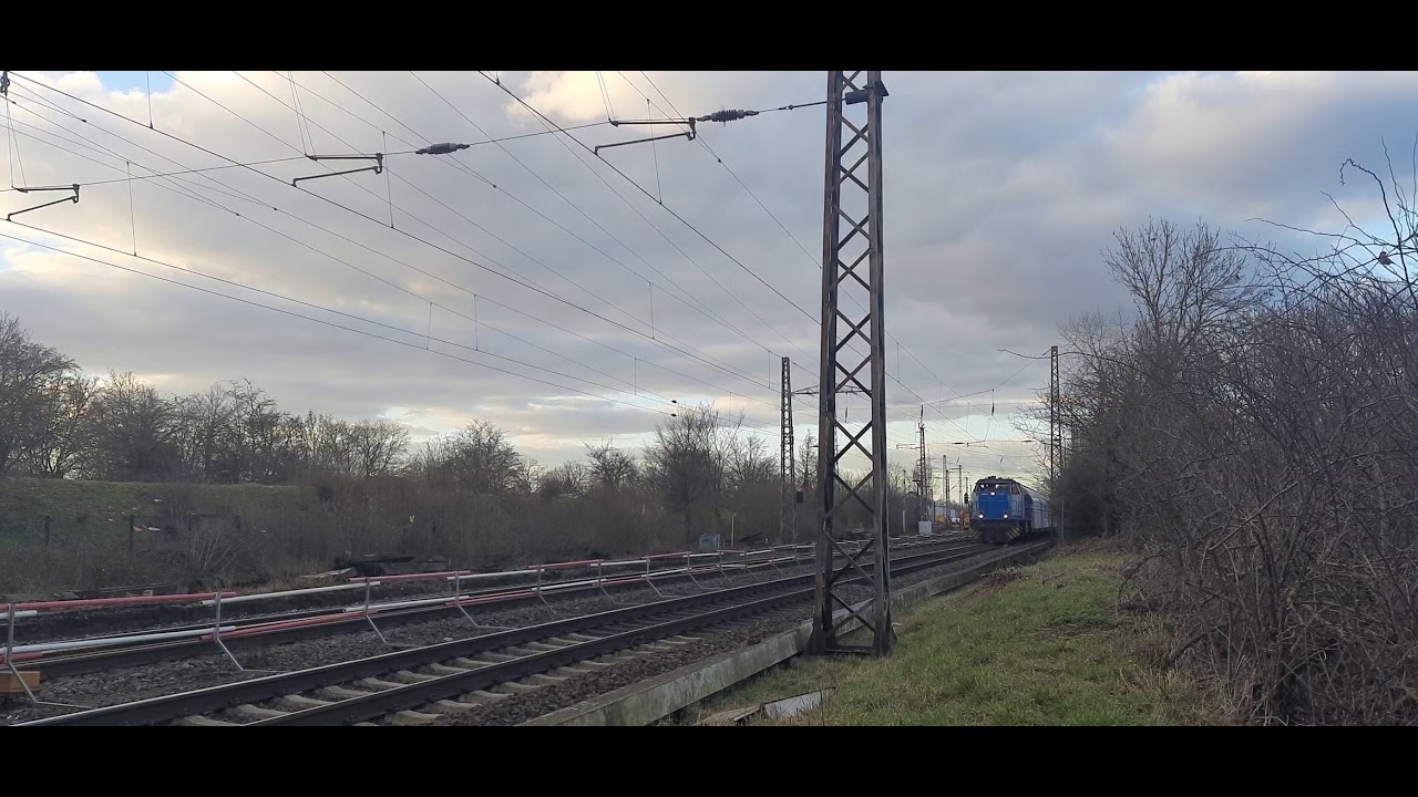 Baureihe 1502 von Railflex mit Kalkzug