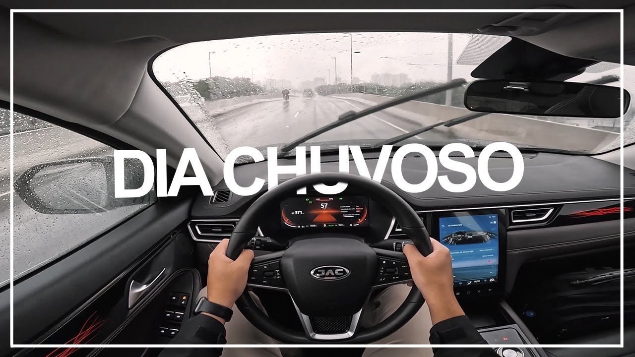 DIRIGINDO um CARRO EL&Eacute;TRICO em UM DIA CHUVOSO [4K]  | POV