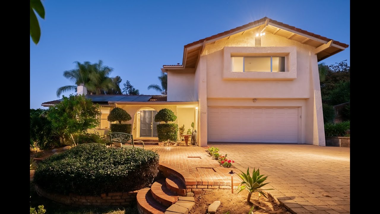 1322 Loma De Paz, Escondido, CA 92027 Marcie Sands Realtor® www.marciesandsrealtor.com