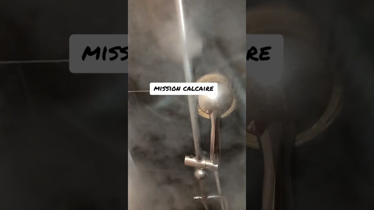 Enlever le calcaire avec de la vapeur#calcaire #cleaning #salledebains