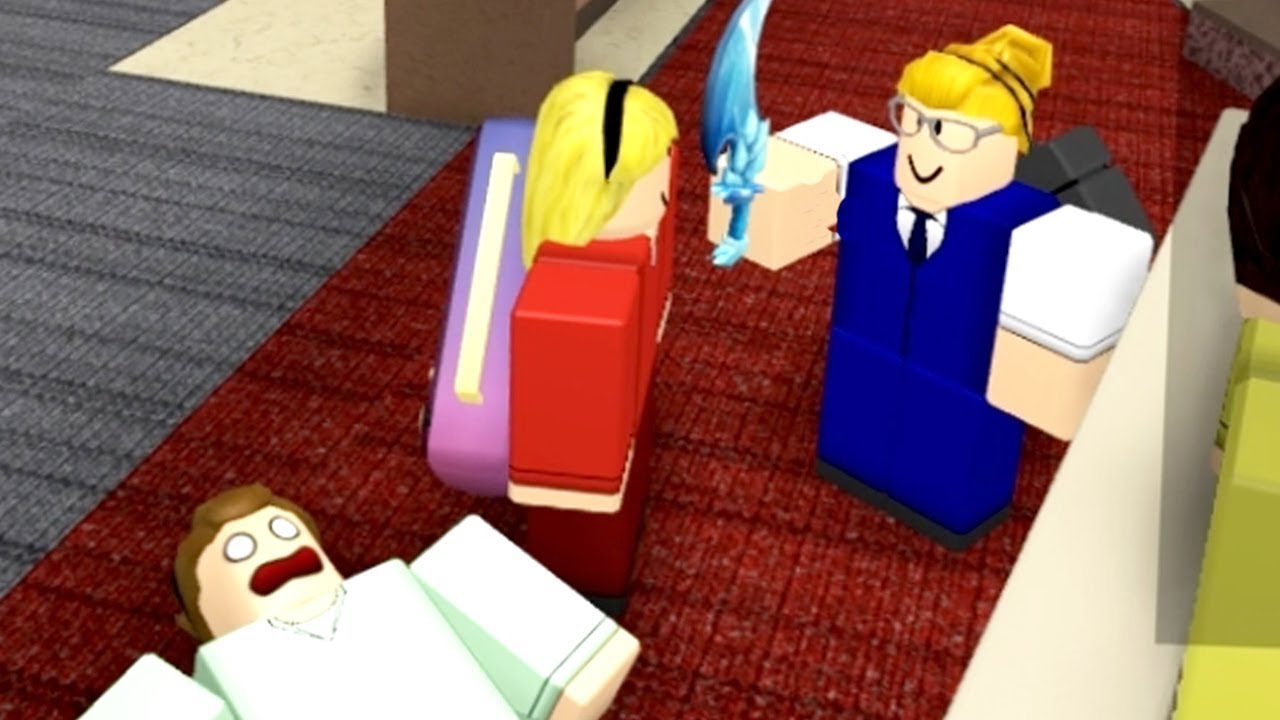 ROBLOX SIMON SAYS WITH DISGUISES!!