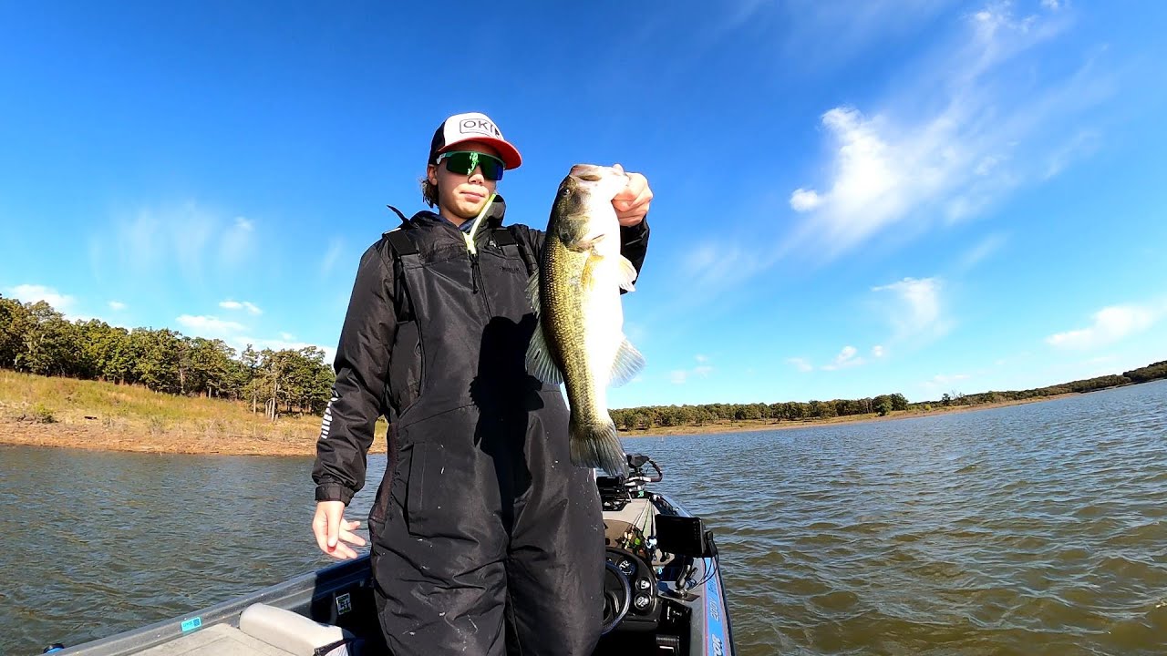 Skiatook Lake Fall Bass Fishing