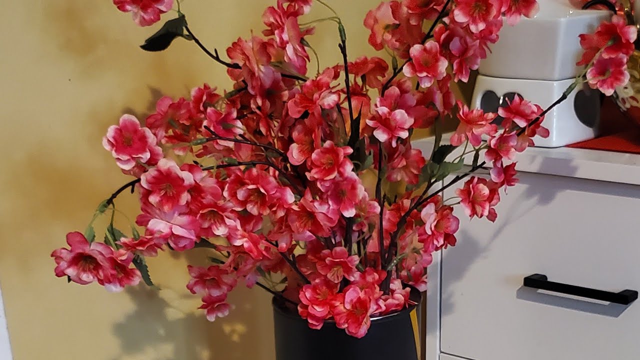 NEW DIY VIDEO AMAZING ICE TEA CONTAINER TRANSFORMATION TO BEAUTIFUL VASE AND TABLE..PLEASE SUBSCRIBE