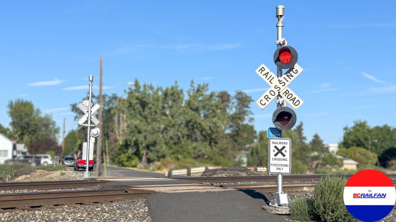 Railroad Crossing | Buckley Street Pathway, Echo, OR