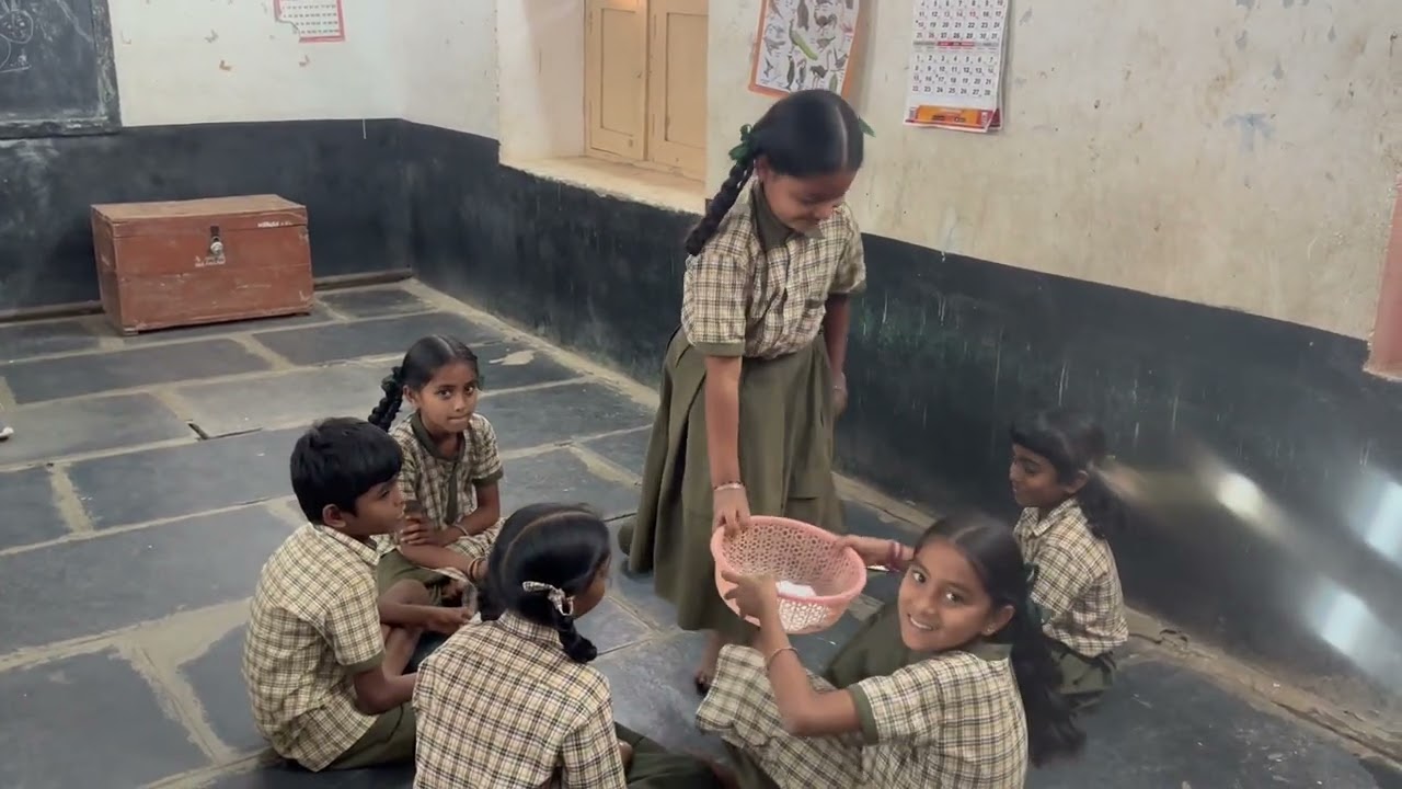 బుట్టమ్మ  బుట్ట  అక్షరాల బుట్ట  తియ్యండి  అక్షరం  చెప్పండి  పదం #పదాల  ఆట #తెలుగు భాష #పిల్లల ఆటలు 