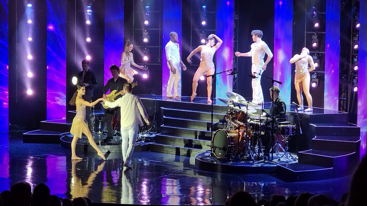 DAZZLING DEREK HOUGH DANCE TROUPE  -  Spectacular Grand Finale!