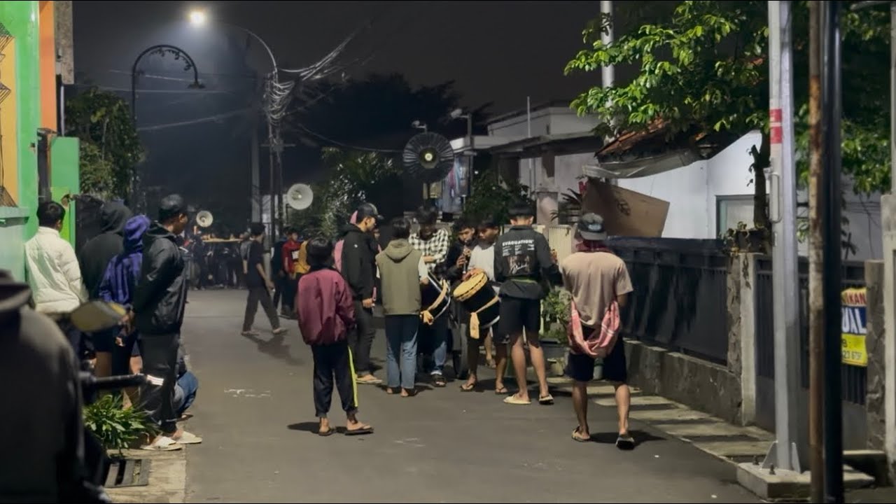 3 Grup Sekaligus Benjang Dan Reak Bangunin Sahur Hari Ke 2 Khas Bandung Timur Guys!! 