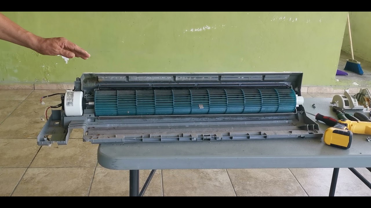 DESARMADO DE UNIDAD EVAPORADORA DE UN MINISPLIT