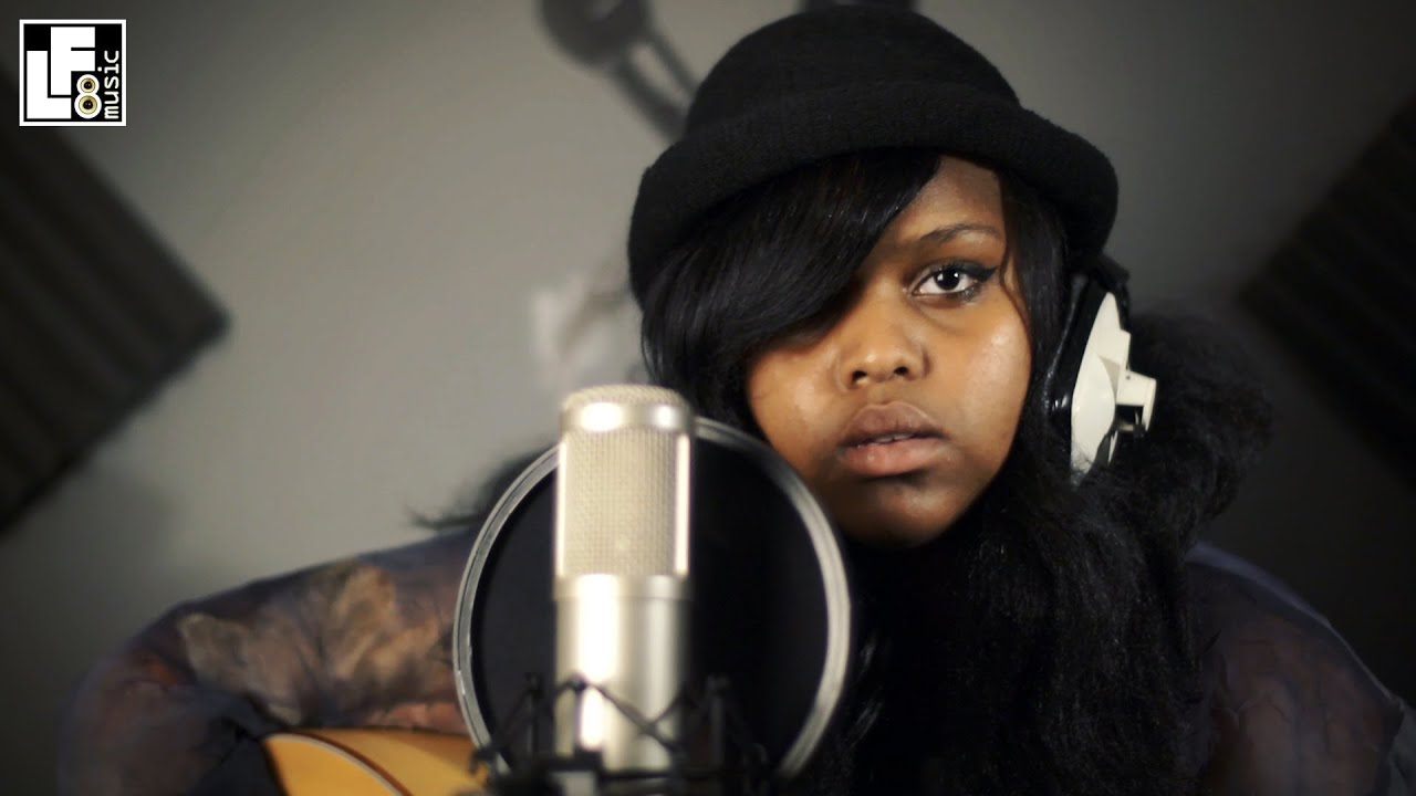 Debbie Debonaire - 'Pyromaniac' - (Acoustic Session) LF8 Music