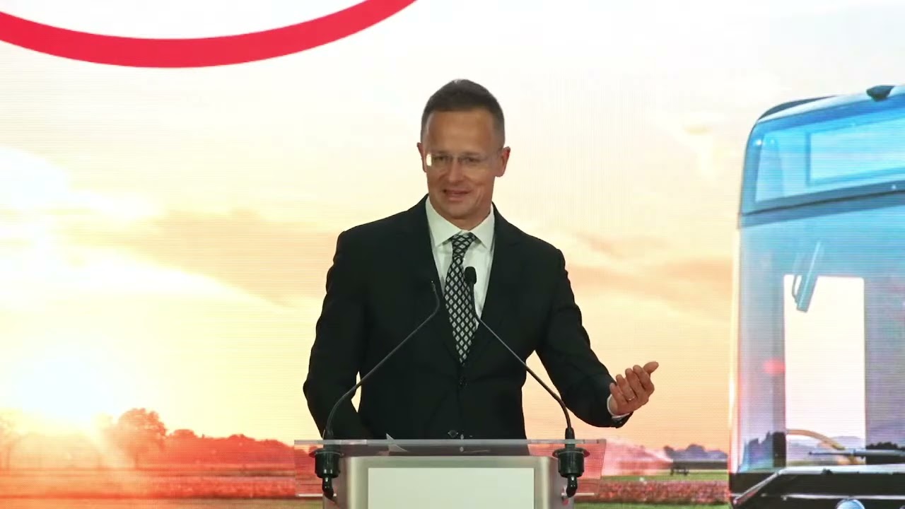 Komárom: BYD Electric Bus & Truck Hungary Kft. alapkőletétel