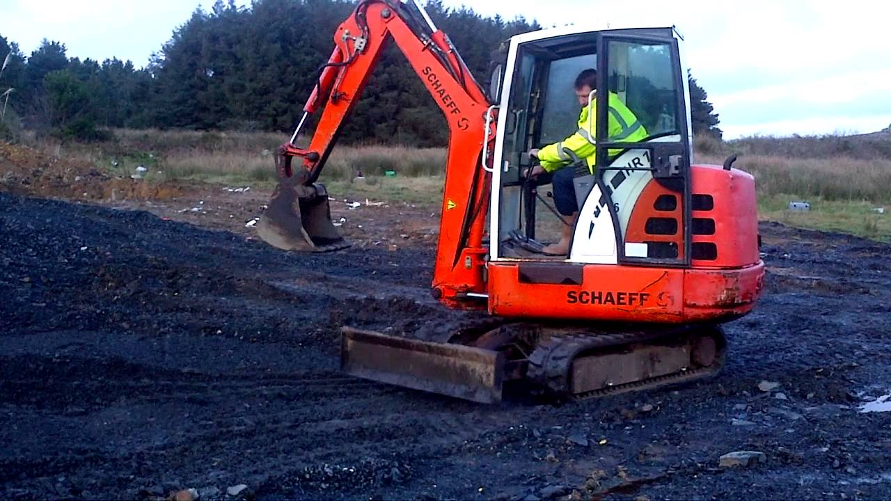 Terex HR14 3 ton excavator