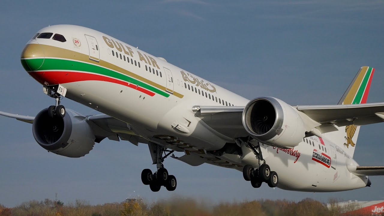 8 Full Power Take Offs in 4 Minutes at Manchester Airport