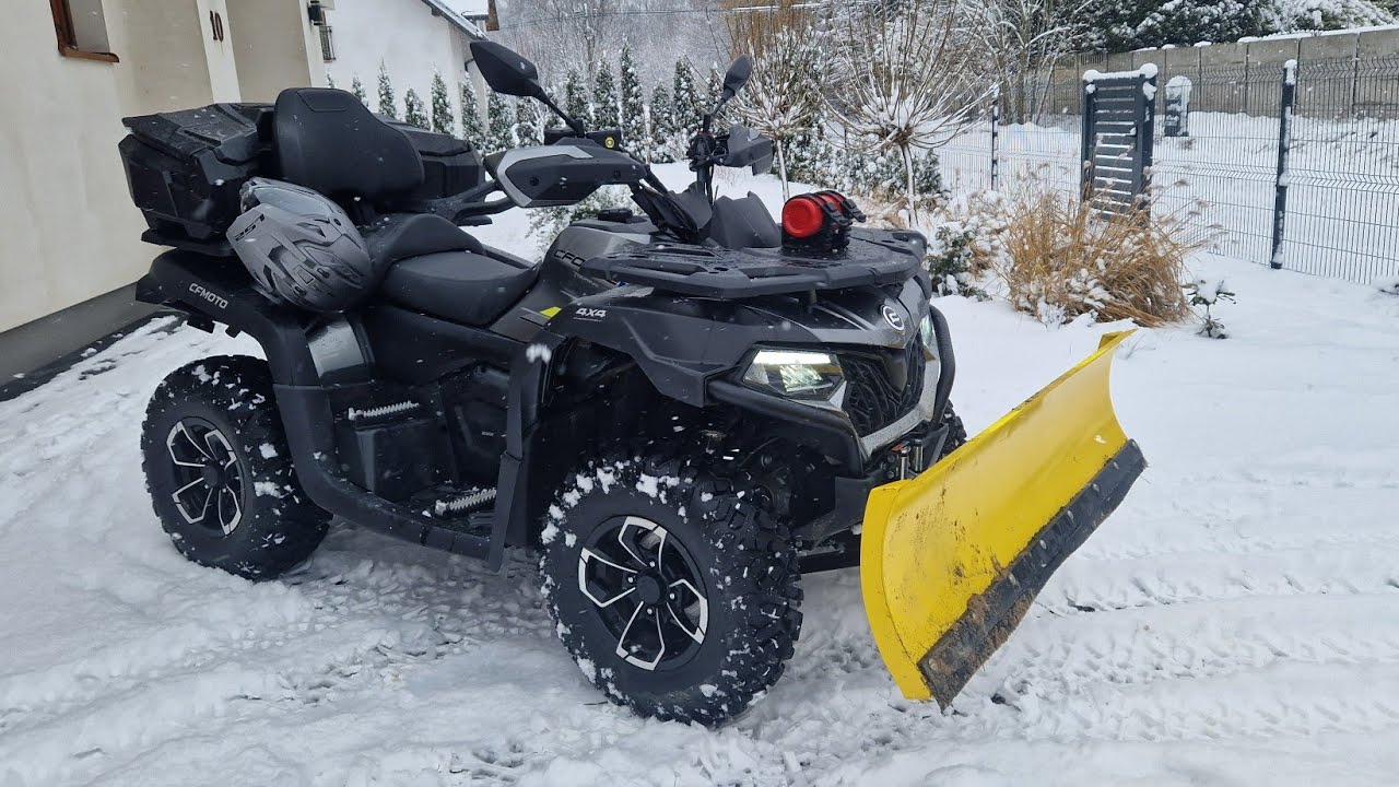 Quad Cfmoto 625 pierwsze odśnieżanie