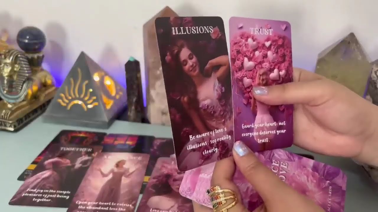 OMG! MAHAL KA NIYA AT NAMIMISS NG BONGGA ALAMIN MUNA LOVE MESSAGE TAGALOG DIVINE TAROT 888