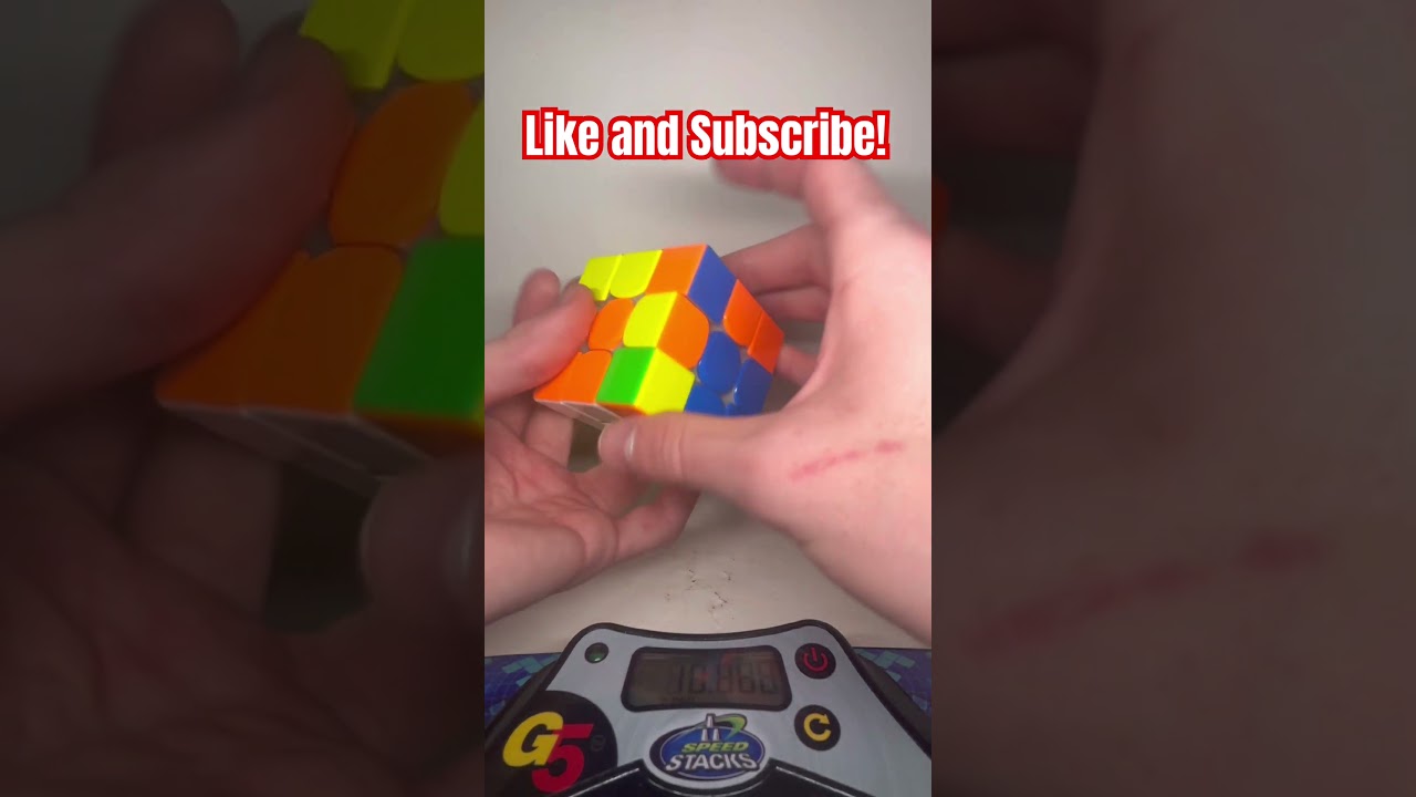 Speedsolve day:940.3 #rubikscube #cubing