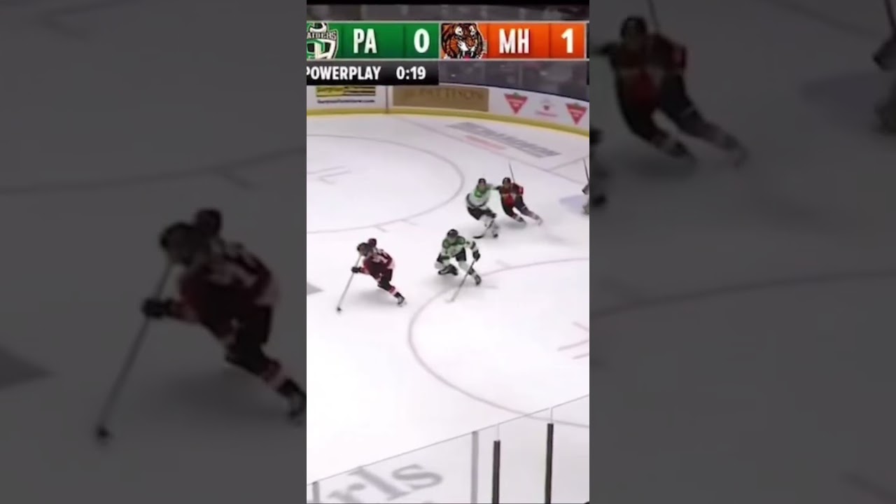 ГЭВИН МАККЕННА!!! Демонстрирует невероятный приём в #хоккейномдрафте #nhldraft