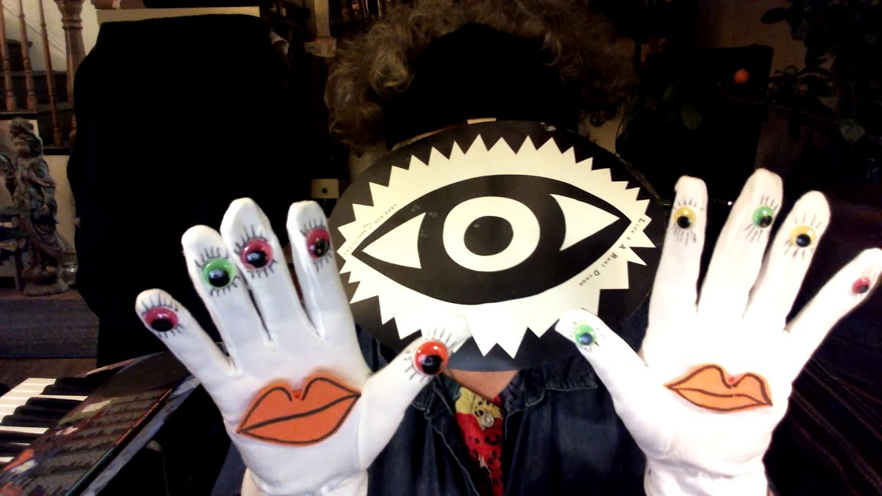 Sock Puppet Burlesque - Day de Dada