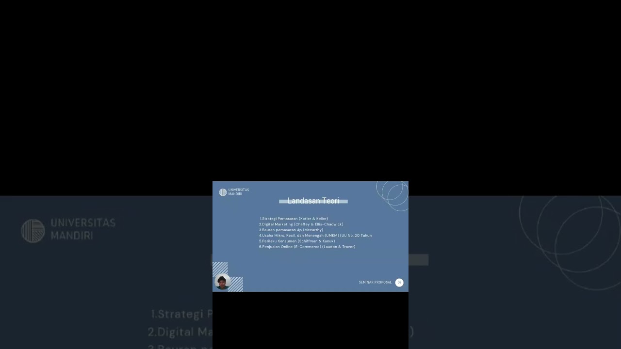 ANALISIS STRATEGI PEMASARAN SEPATU MEREKGLADIO BERBASIS UMKM STUDI KASUS PADAPENJUALAN ONLINE