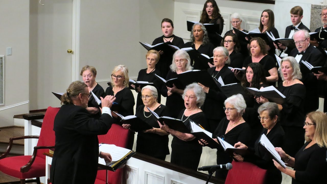 Rome Ga's local choir The Three Rivers Singers preform Best of The Masses!