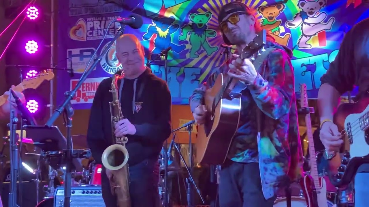 Glendale Train, The Tie Dye Band, outside Maureen’s Jazz Cellar, Nyack, NY, May 10, 2025